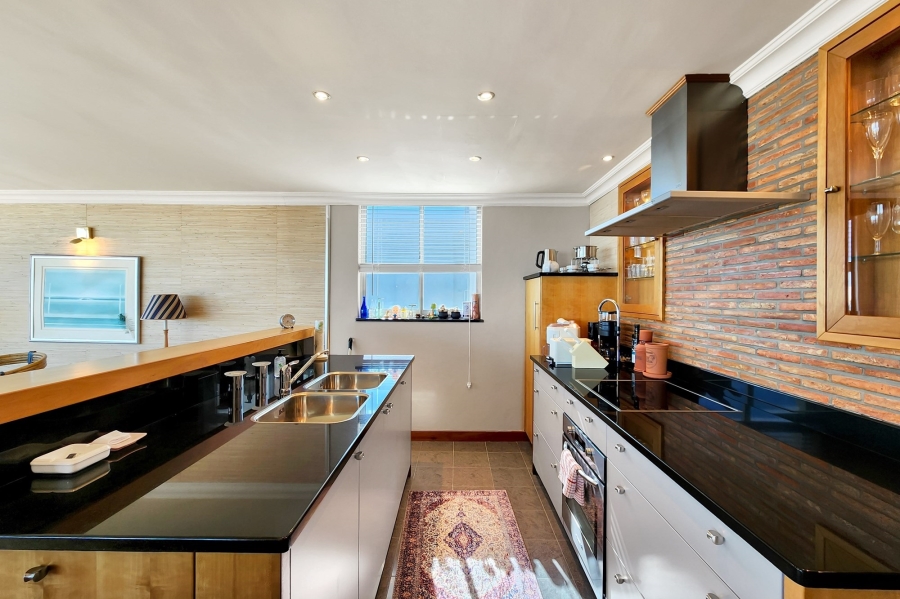 2 Bedroom Property for Sale in Bantry Bay Western Cape